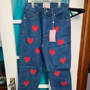 Embroidered denim jeans 👖.